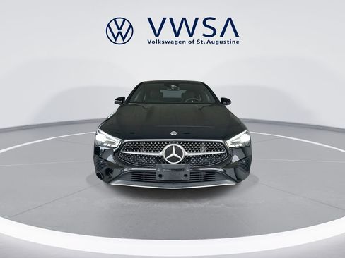 Used 2025 Mercedes-Benz CLA 250 image 3