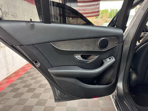 Used 2019 Mercedes-Benz C 300 4MATIC Sedan w/ Premium Package image 10