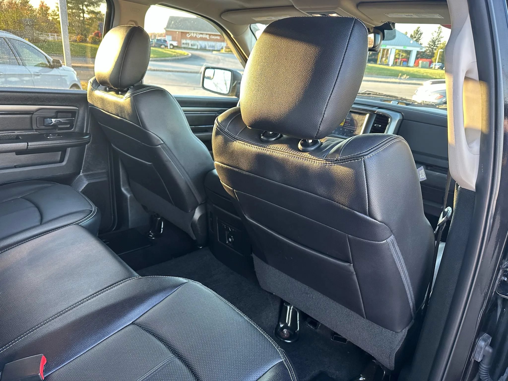 Used 2018 RAM 1500 Sport w/ Sport Premium Group AWD/4WD image 33