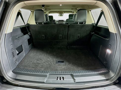 Used 2024 Ford Expedition Max XLT image 30