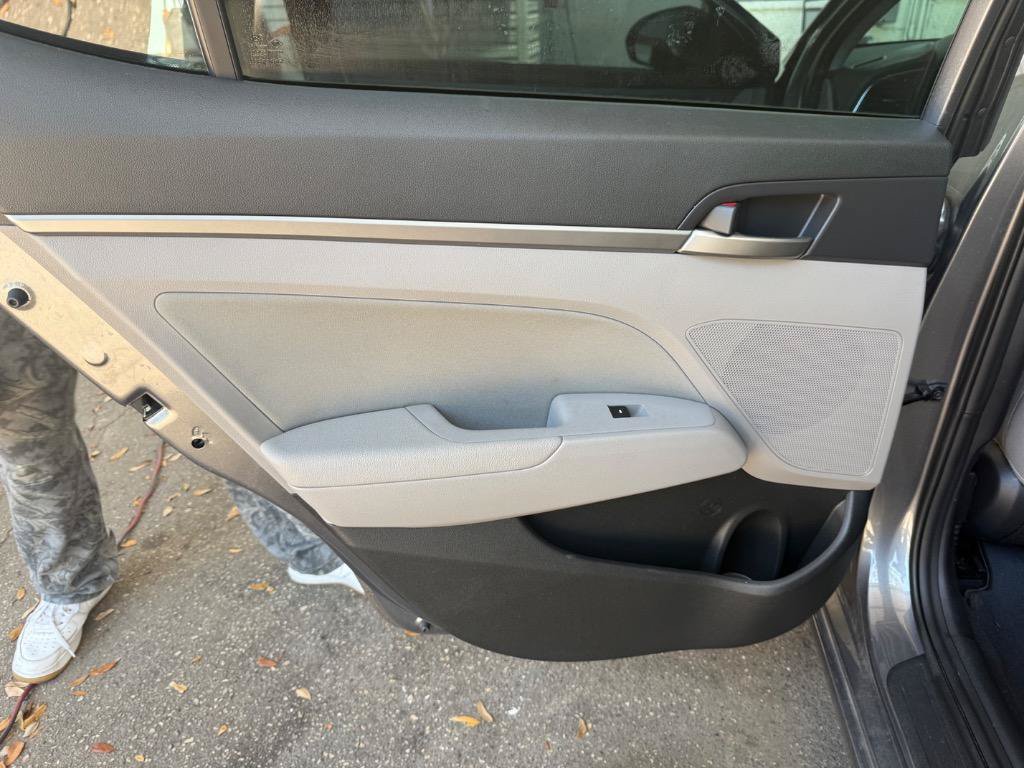 Used 2018 Hyundai Elantra Value Edition w/ Cargo Package FWD image 26