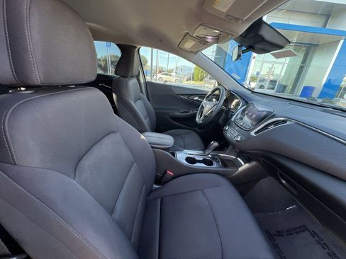 Used 2019 Chevrolet Malibu LT w/ Driver Confidence Package II image 27