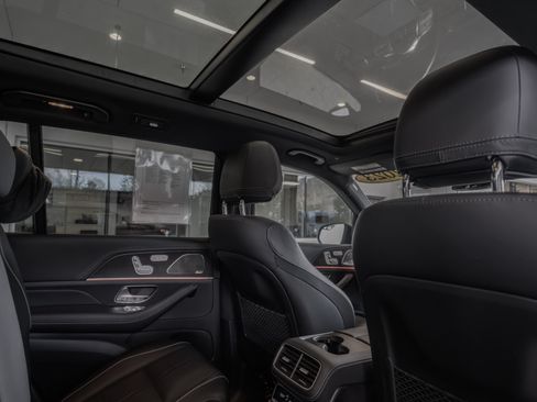 Certified 2023 Mercedes-Benz GLS 580 4MATIC image 28