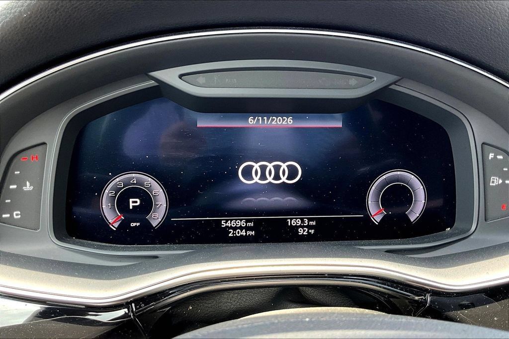 Used 2020 Audi Q8 Premium Plus w/ Premium Plus Package AWD/4WD image 13