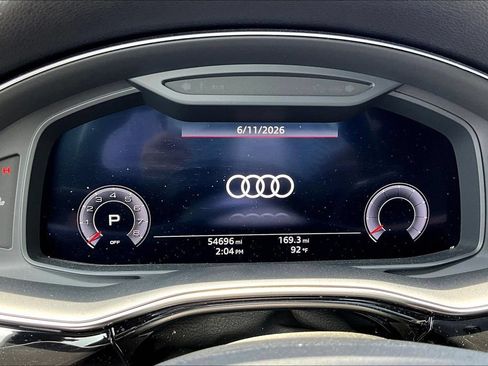 Used 2020 Audi Q8 Premium Plus w/ Premium Plus Package AWD/4WD image 13