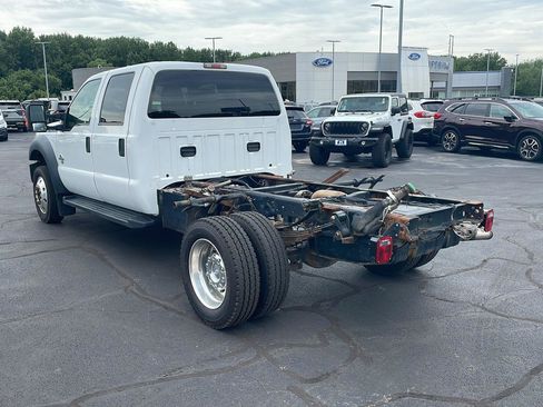 Used 2011 Ford F550 4x4 Crew Cab Super Duty w/ Payload Upgrade Pkg image 3