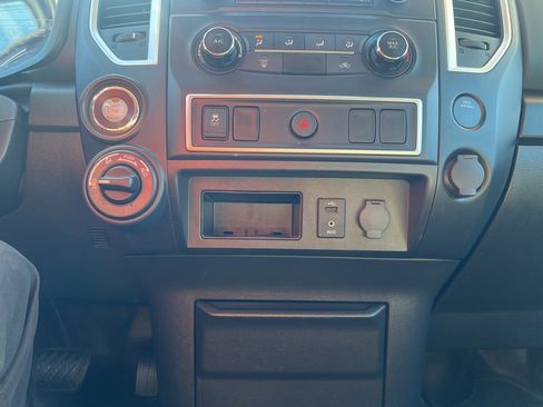 Used 2018 Nissan Titan S w/ S Utility Package image 17