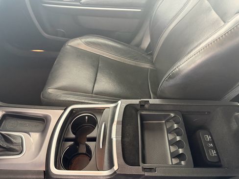 Used 2021 Dodge Charger SXT w/ Leather Interior Group image 25