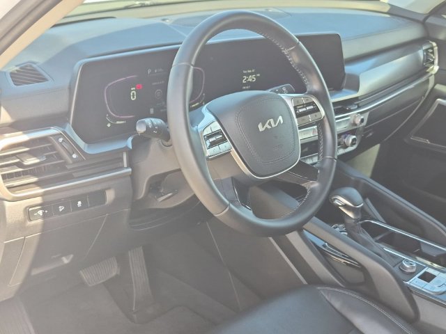 Used 2023 Kia Telluride LX FWD image 11