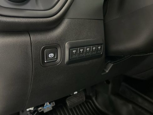 Used 2025 Chevrolet Silverado 3500 W/T image 41