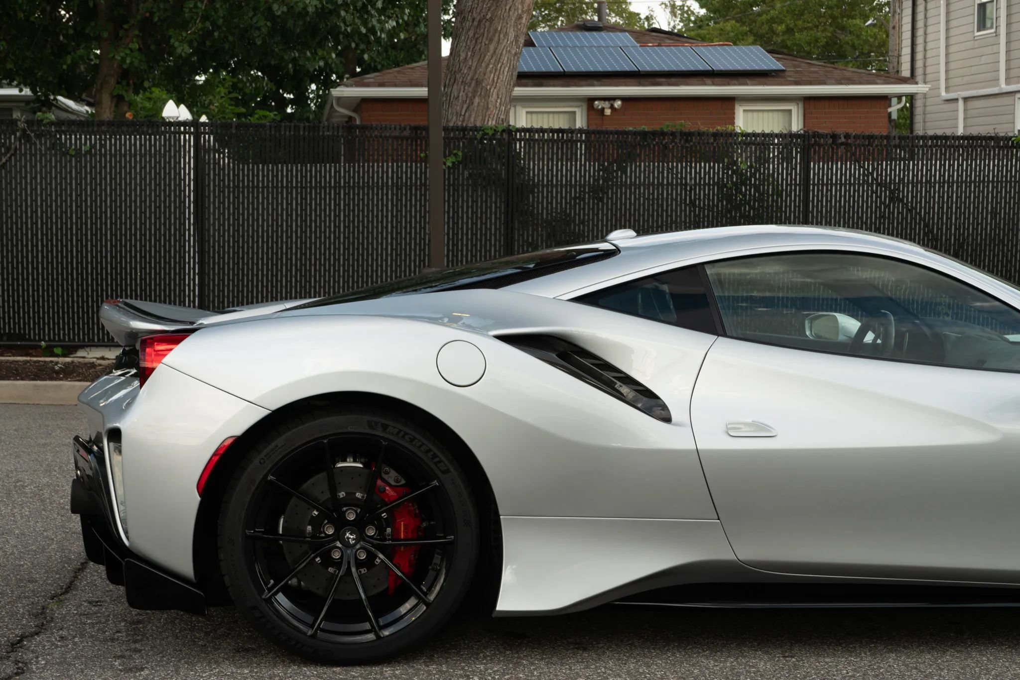 Used 2019 Ferrari 488 Pista Coupe RWD image 41