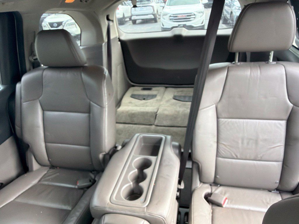 Used 2015 Honda Odyssey EX-L image 41