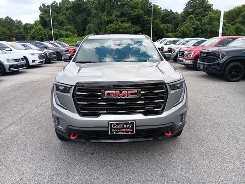 Used 2024 GMC Acadia AT4 w/ Luxury Package AWD/4WD image 8