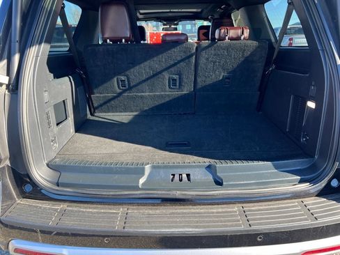 Used 2023 Ford Expedition Max Limited image 4