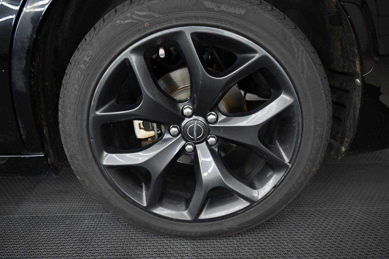 Used 2021 Chrysler 300 Touring L RWD image 39