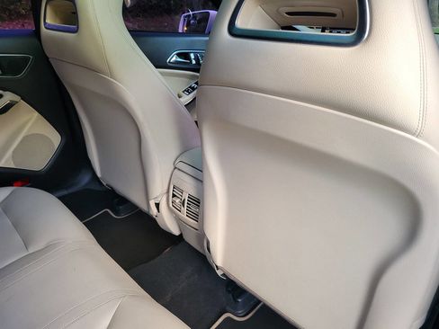 Used 2018 Mercedes-Benz CLA 250 image 11