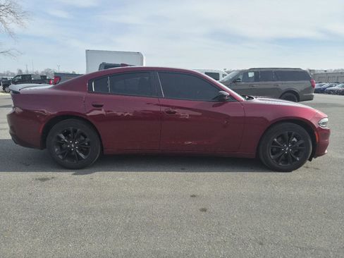 Used 2022 Dodge Charger SXT w/ Blacktop Package image 4