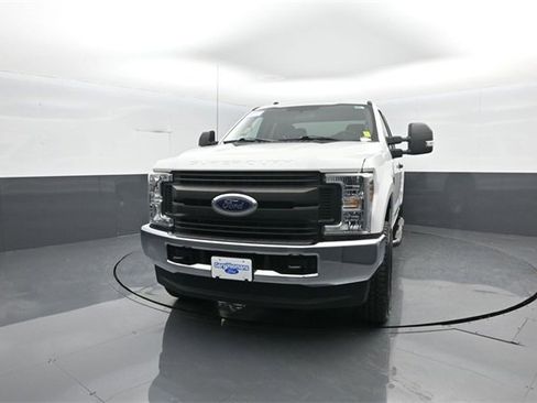 Used 2019 Ford F350 XL w/ XL Value Package image 3