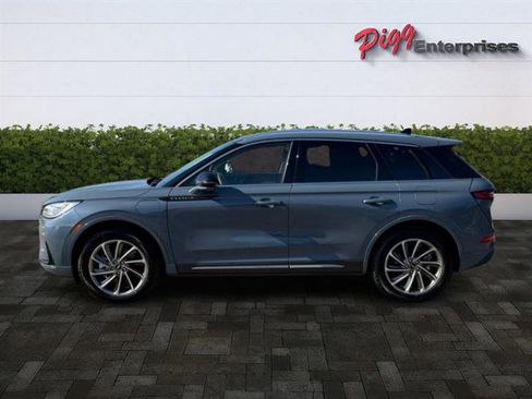 Used 2024 Lincoln Corsair Grand Touring w/ Equipment Group 301A image 3