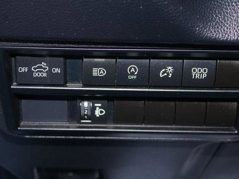 Used 2024 Toyota Tundra SR image 12