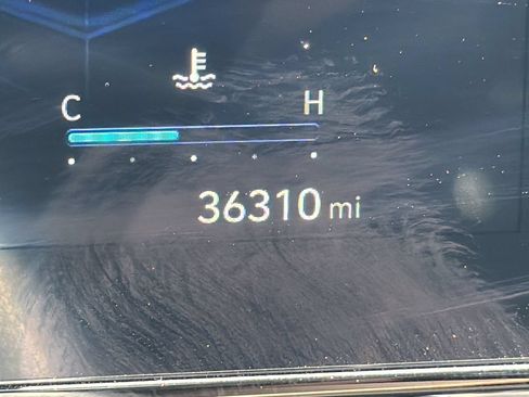Certified 2024 Hyundai Elantra SEL FWD image 29