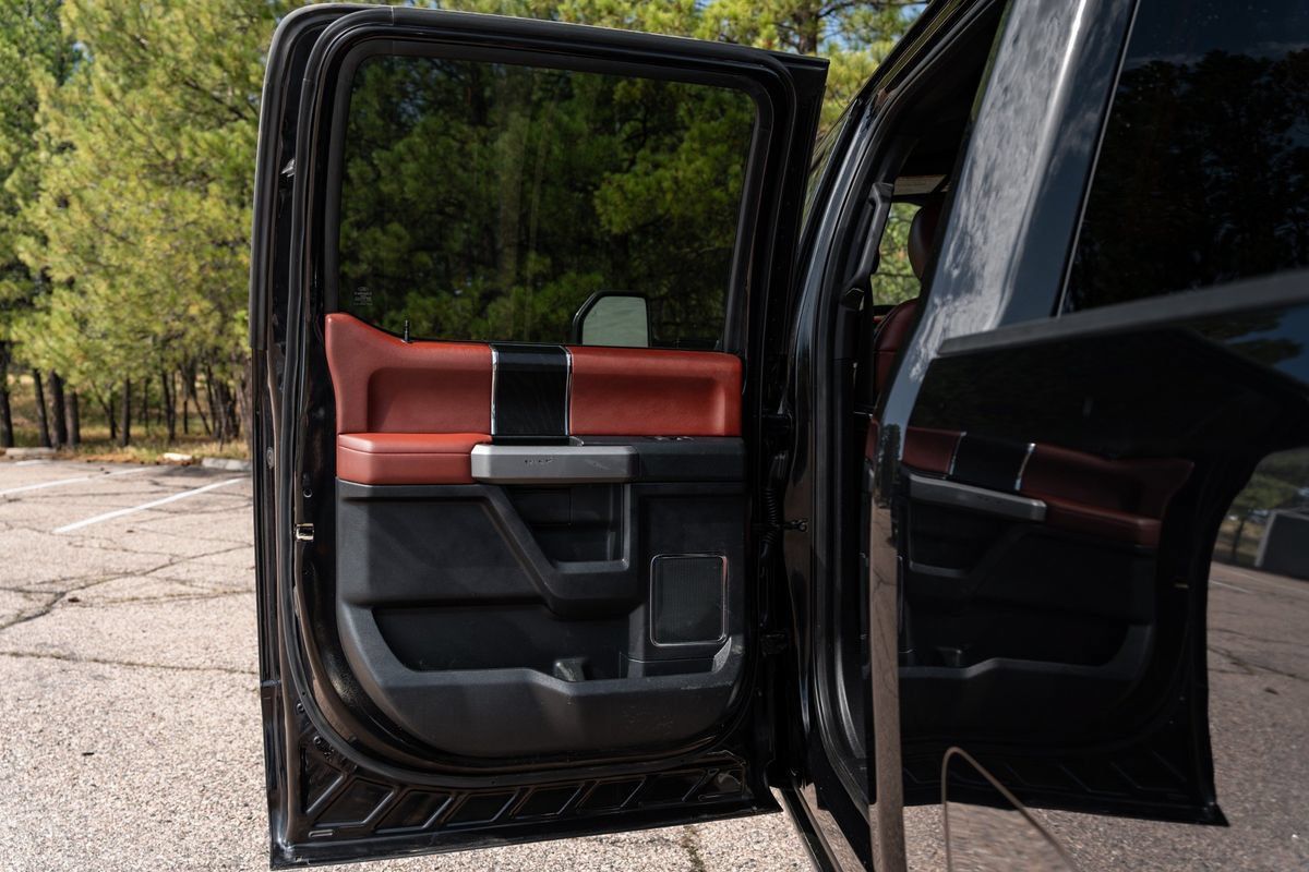 Used 2019 Ford F450 Platinum AWD/4WD image 32