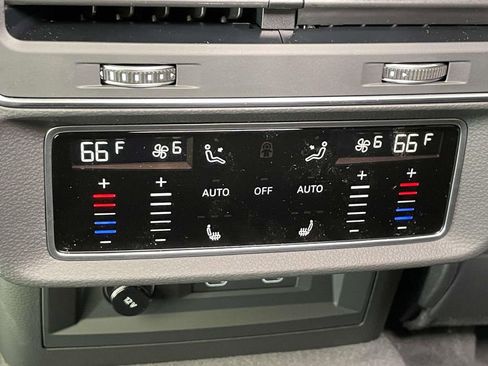 New 2026 Audi RS Q8 performance image 25