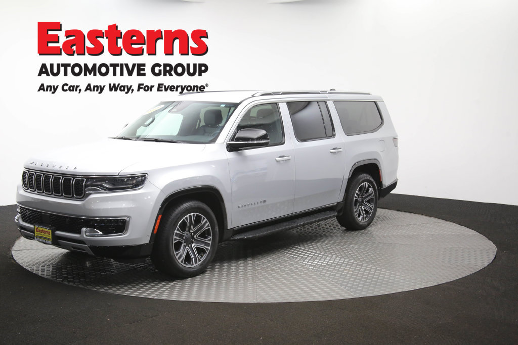 Used 2024 Jeep Wagoneer L Series II w/ Flexible Seating Group AWD/4WD image 63