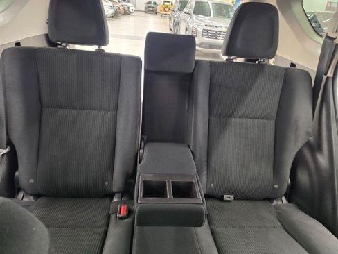 Used 2016 Toyota RAV4 LE AWD/4WD image 38