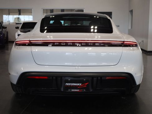 Used 2020 Porsche Taycan Turbo S image 5