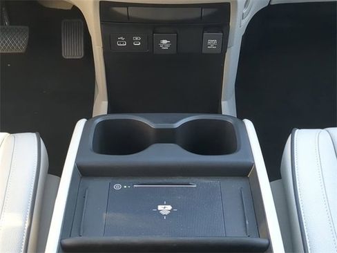 New 2026 Honda Odyssey Touring image 18