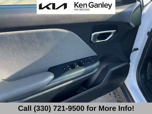 Certified 2025 Kia K4 EX image 27