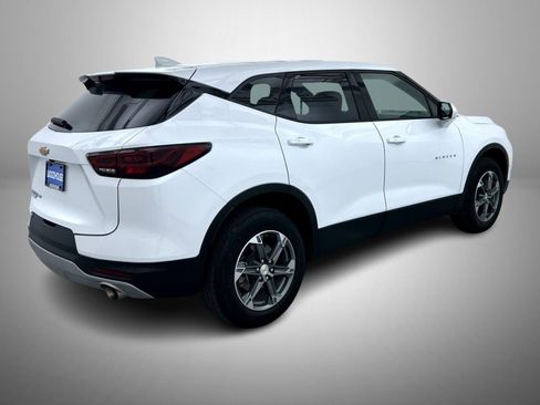 Used 2025 Chevrolet Blazer LT AWD/4WD image 5