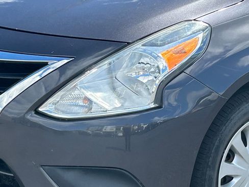 Used 2015 Nissan Versa SV FWD image 12