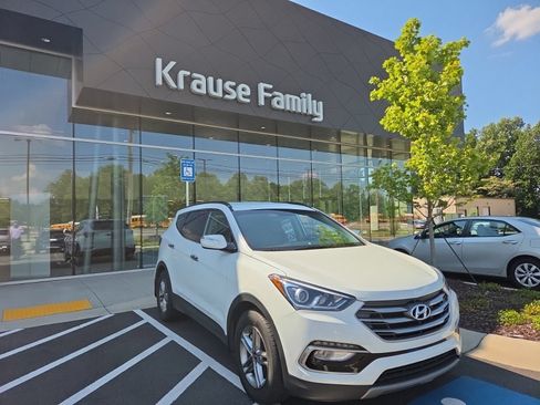 Used 2018 Hyundai Santa Fe Sport w/ 2.4L Value Package 02 FWD image 3
