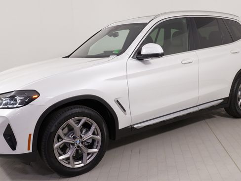 Used 2022 BMW X3 xDrive30i w/ Premium Package 2 image 1