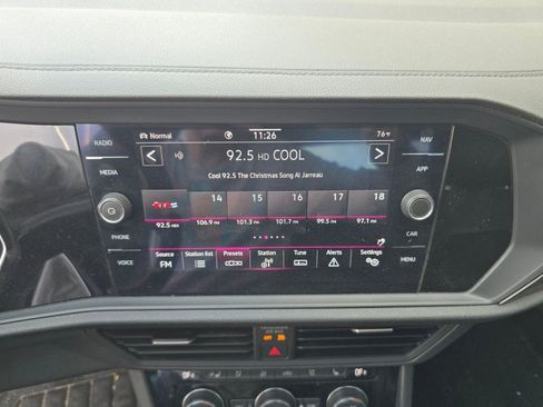 Used 2021 Volkswagen Jetta SEL Premium image 20