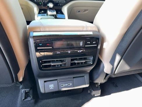 Used 2024 Acura MDX FWD w/ Technology Package image 17