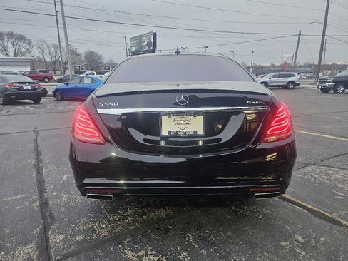 Used 2015 Mercedes-Benz S 550 4dr Sdn S 550 4MATIC w/ Sport Package image 6