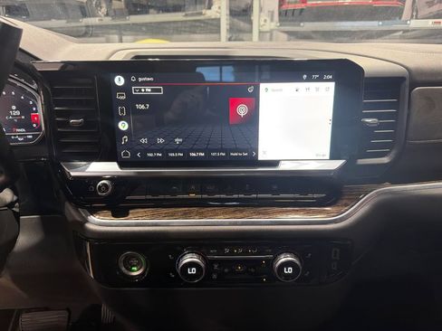 Used 2022 GMC Sierra 1500 Elevation RWD image 18