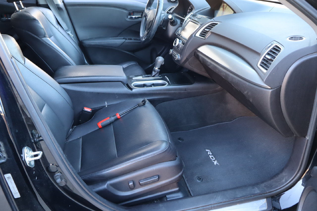 Used 2017 Acura RDX w/ Technology Package FWD image 17