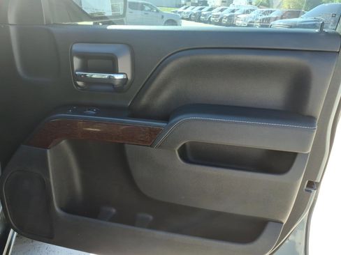 Used 2014 GMC Sierra 1500 SLE w/ SLE Value Package RWD image 8