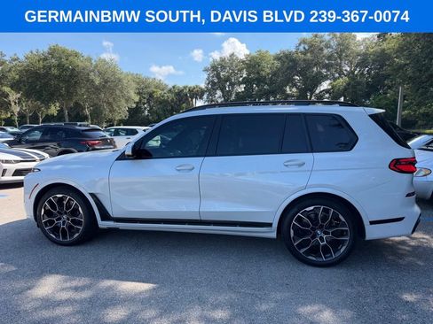 Used 2023 BMW X7 xDrive40i w/ Executive Package AWD/4WD image 14