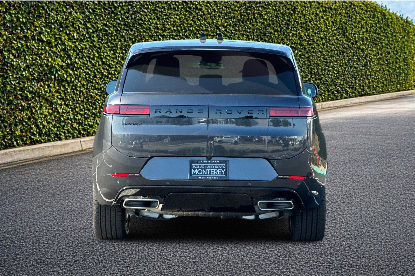 New 2027 Land Rover Range Rover Sport Dynamic SE AWD/4WD image 5