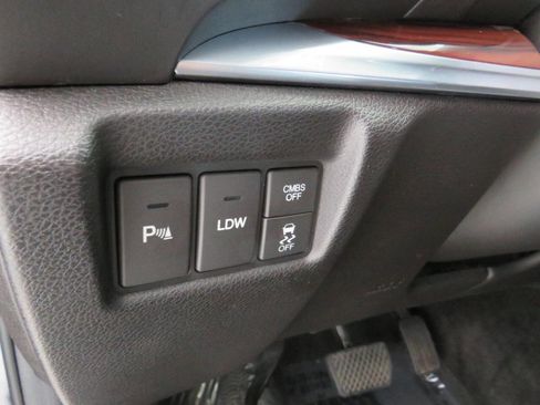 Used 2014 Acura MDX FWD w/ Advance & Entertainment image 29