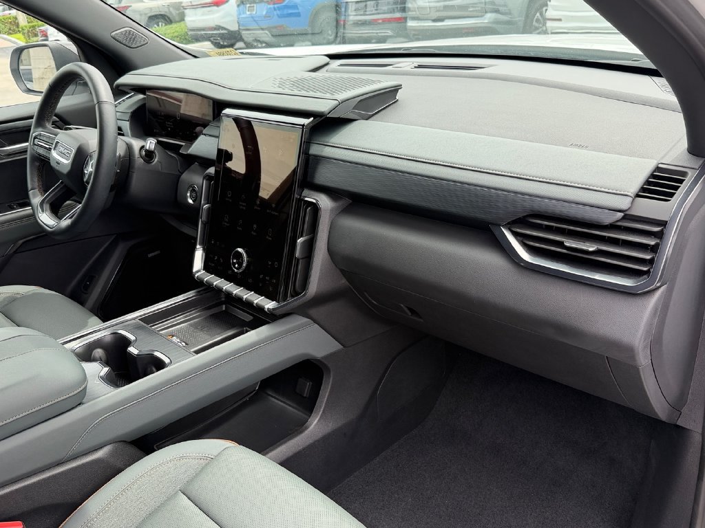 Used 2026 GMC Acadia AT4 AWD/4WD image 20