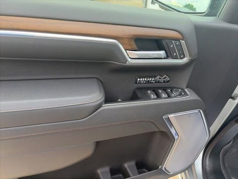New 2026 Chevrolet Silverado 1500 High Country AWD/4WD image 17