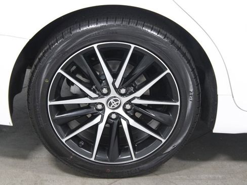 Used 2022 Toyota Camry SE FWD image 13