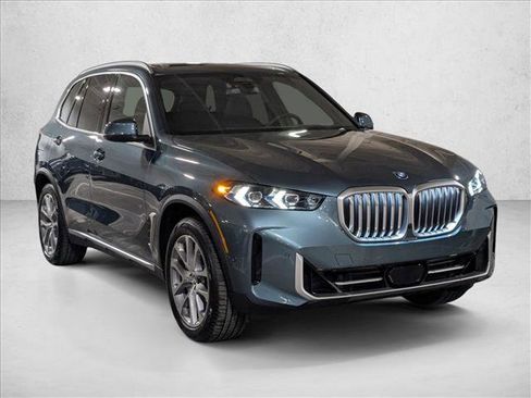 New 2026 BMW X5 xDrive50e w/ Premium Package image 6