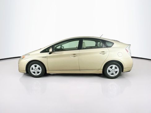 Used 2011 Toyota Prius Three w/ Navigation Pkg FWD image 4
